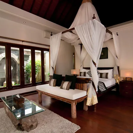 Villa Kaira