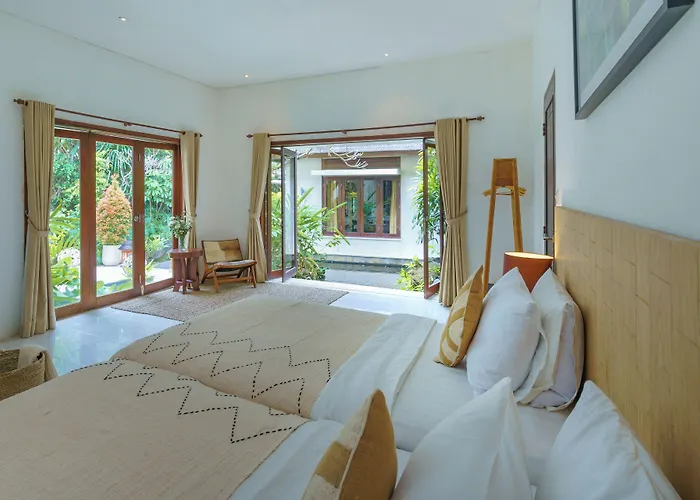 Kaira Hotel 5*